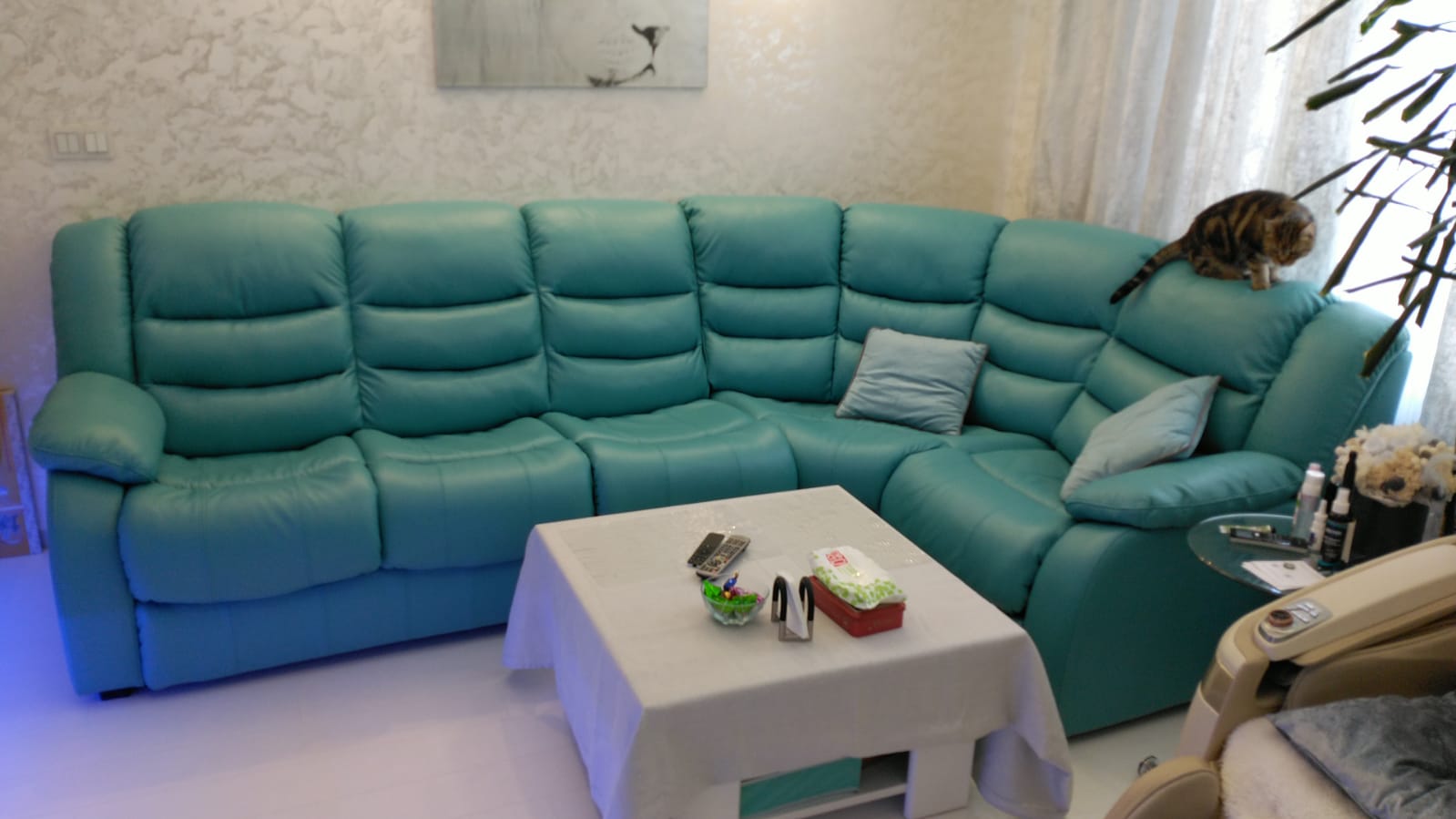 Перетяжка дивана на дому. Волоколамская