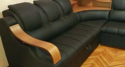 Перетяжка кожаного дивана. Волоколамская